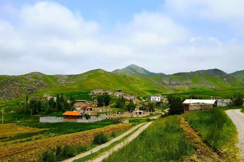 رازآلودترین روستای قزوین با چهره ای اروپائی رازآلودترین روستای قزوین با چهره ای اروپائی
