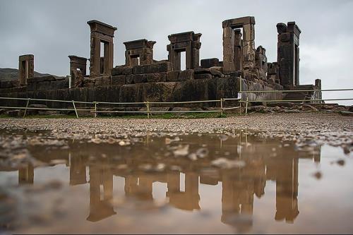 فرونشست ترسناک زمین در تخت جمشید، نقش جهان و آرامگاه کوروش