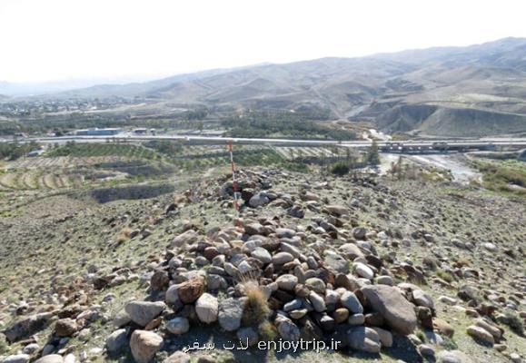 مجوزی برای اجرای لوله گذاری در عرصه گورستان تاریخی حاجی آباد صادر نكردیم